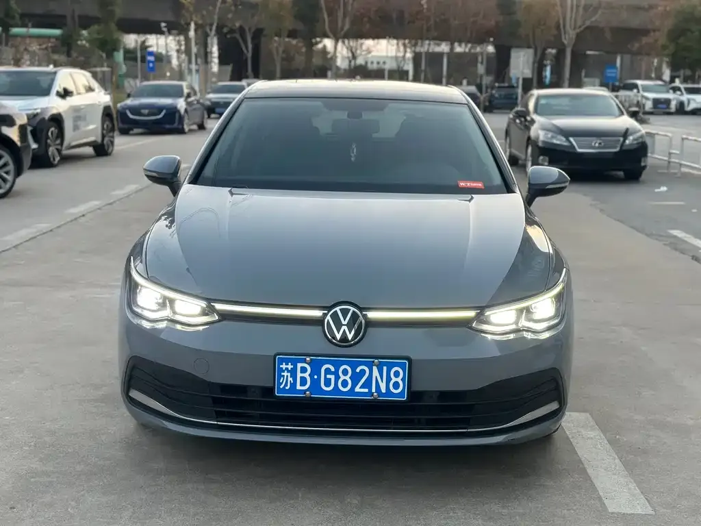 Volkswagen Golf 2022 из CN, фото 2