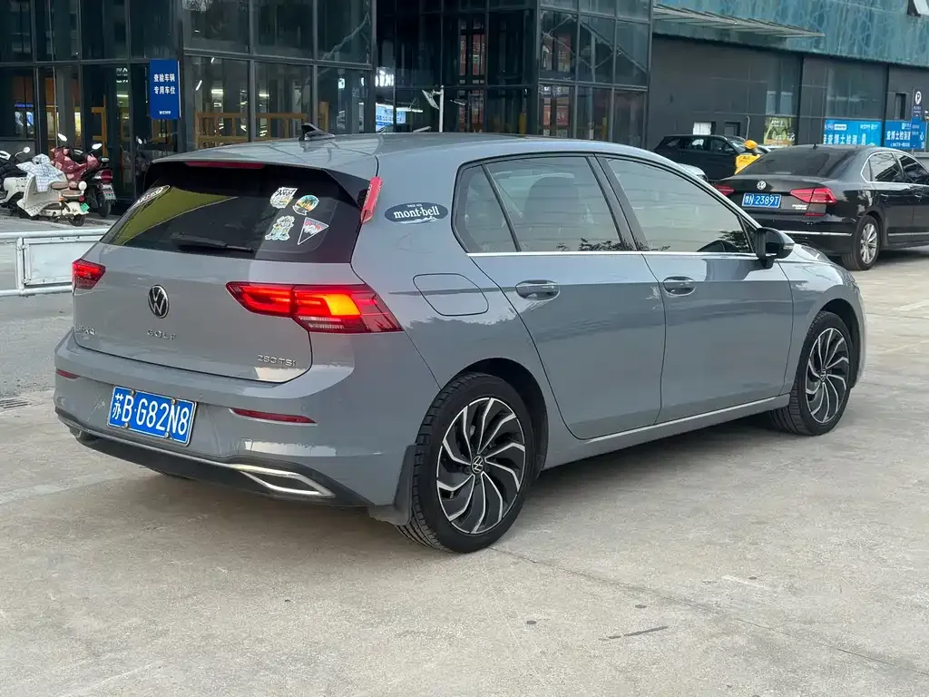 Volkswagen Golf 2022 из CN, фото 3