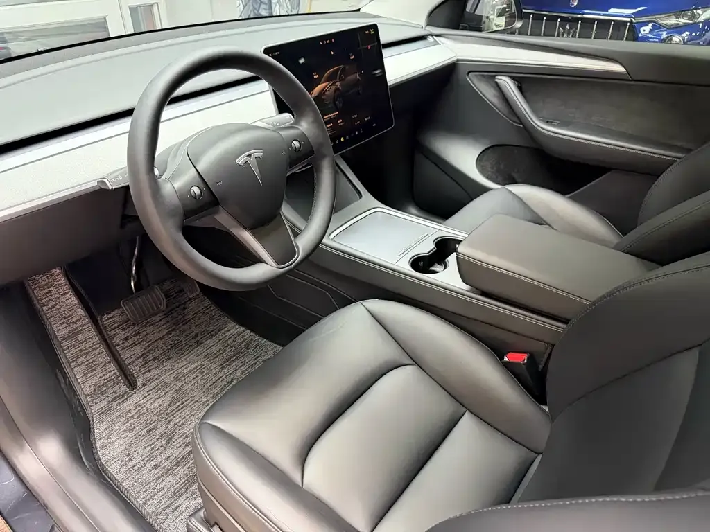 Tesla Model Y 2024 из CN, фото 10