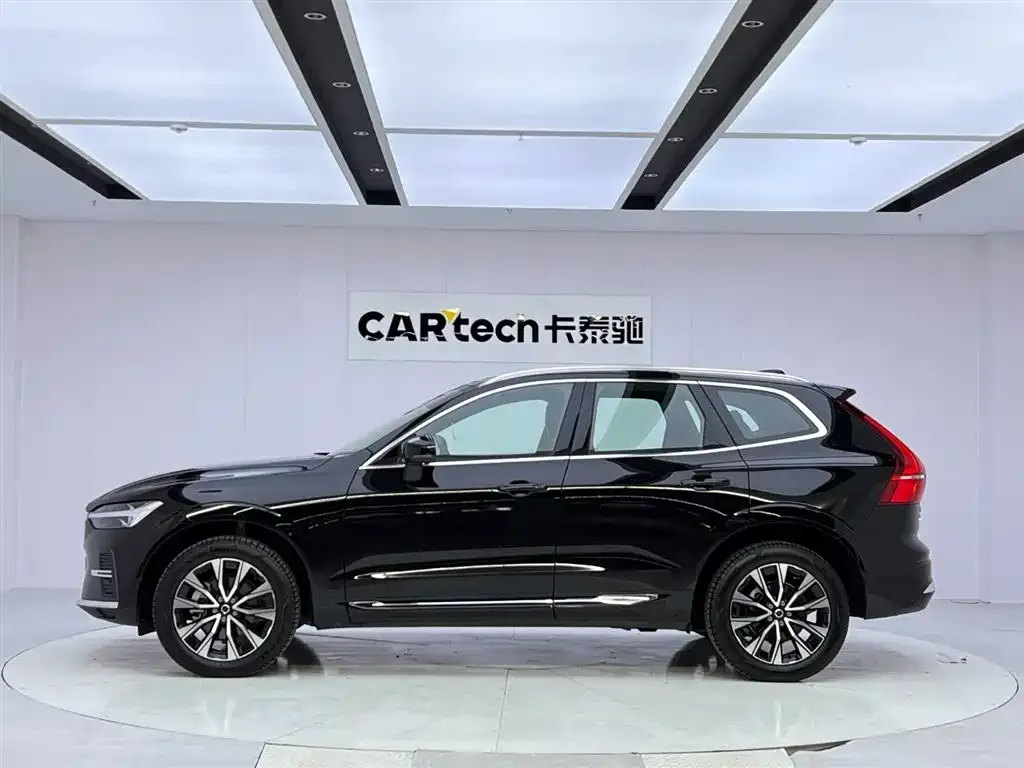 Volvo XC60 2025 из CN, фото 8