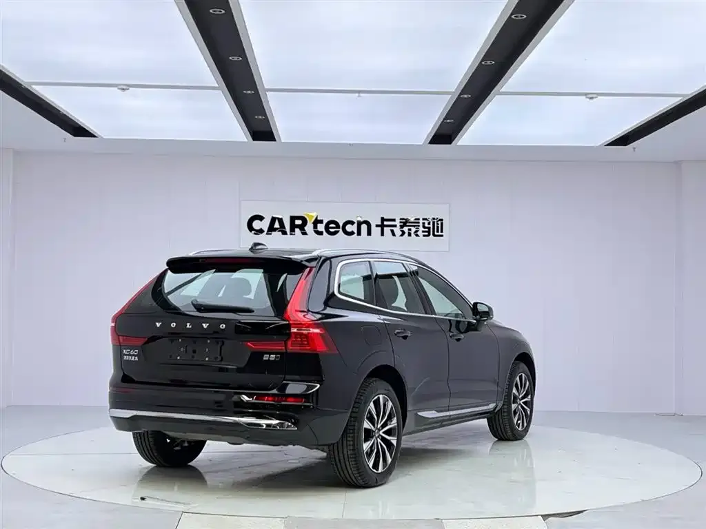 Volvo XC60 2025 из CN, фото 3