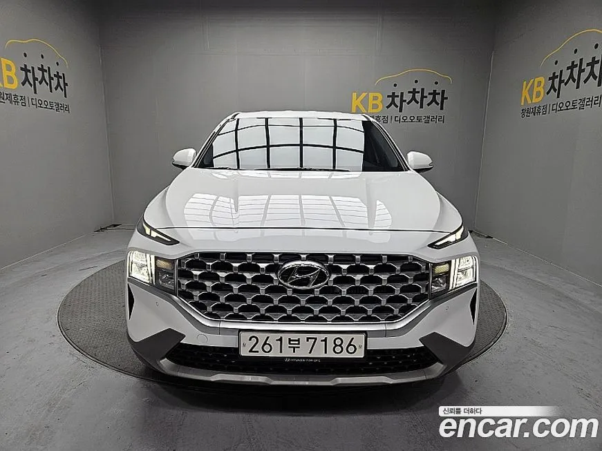 Hyundai Santafe — фото 1