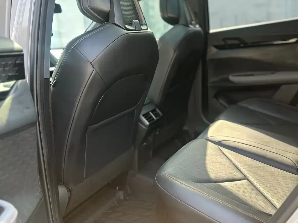 Changan UNI-V 2023 из CN, фото 2