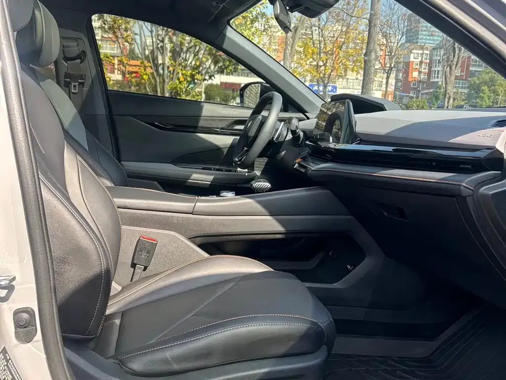 Changan UNI-V 2023 из CN, фото 6