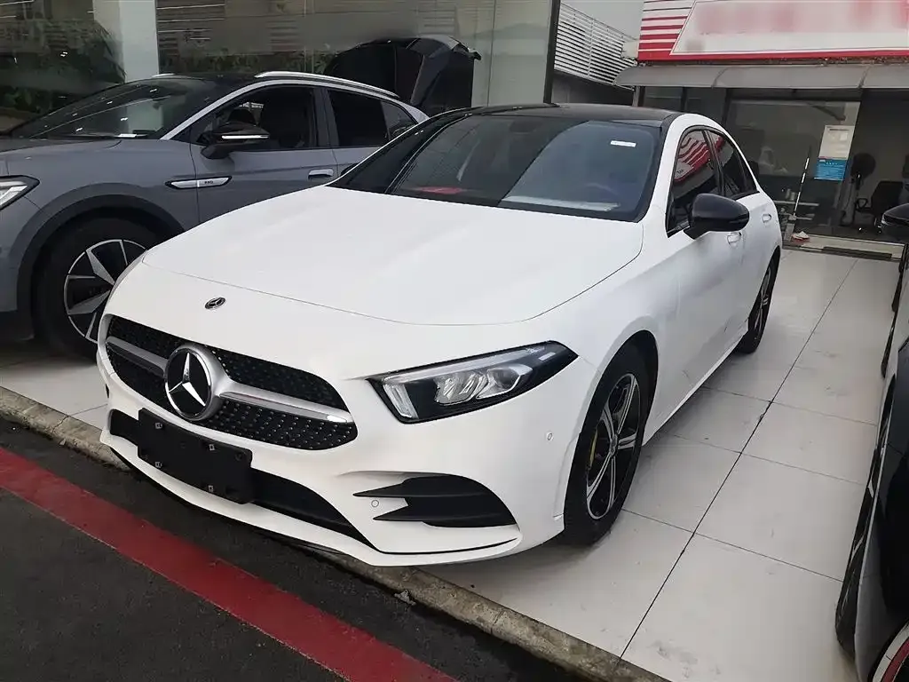 Mercedes-Benz A-Class — фото 1