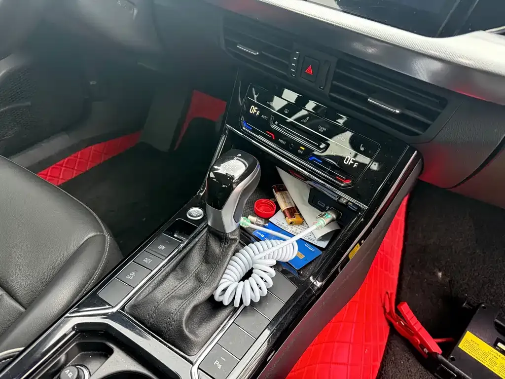 Volkswagen Passat 2021 из CN, фото 10