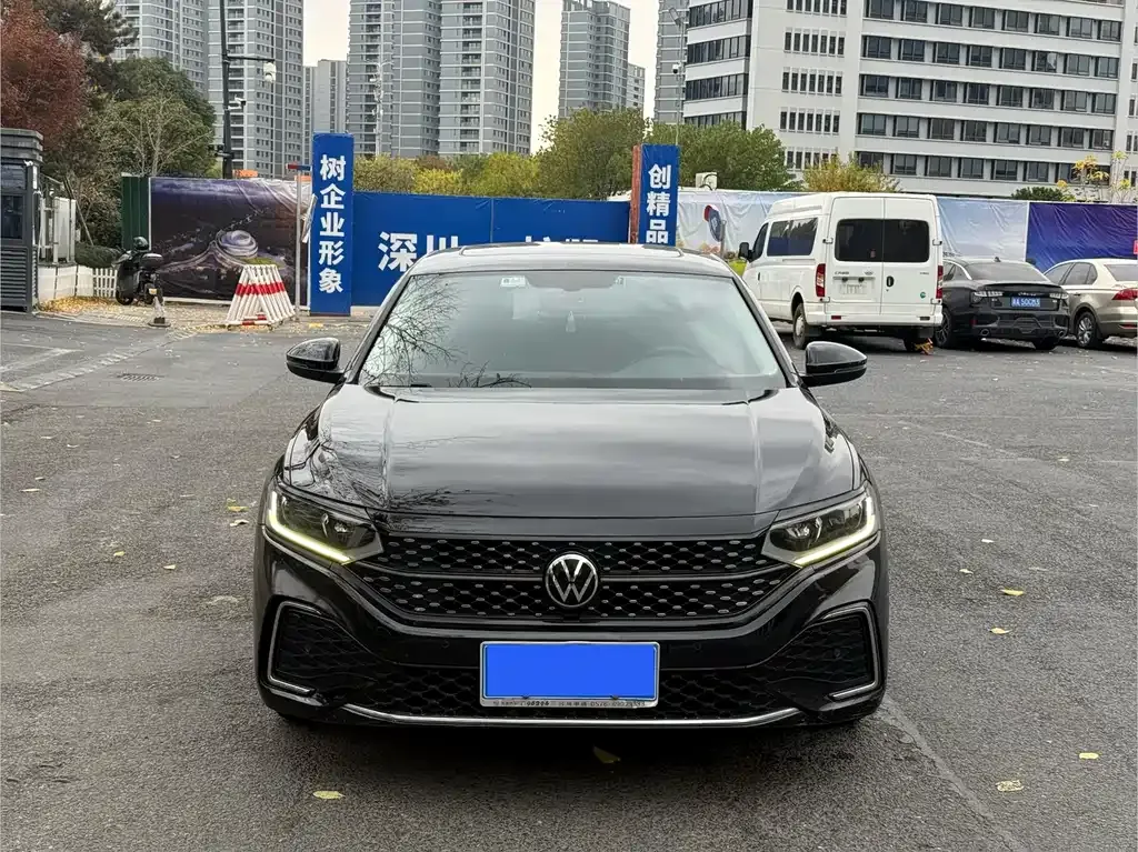 Volkswagen Passat 2021 из CN, фото 2