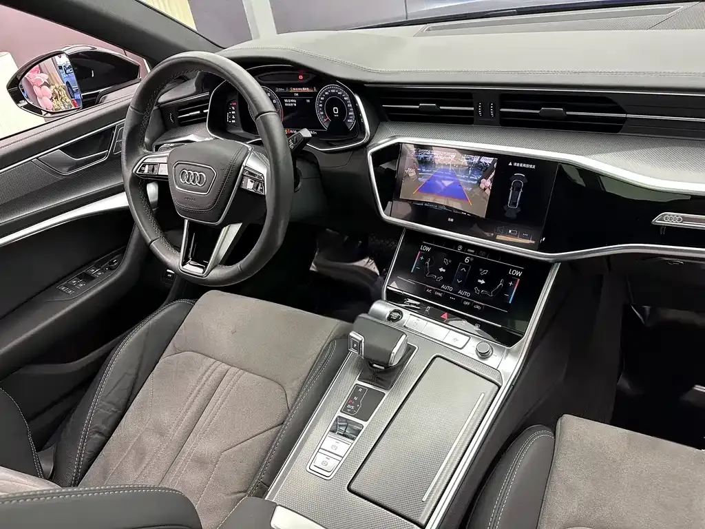 Audi A6L — фото 7