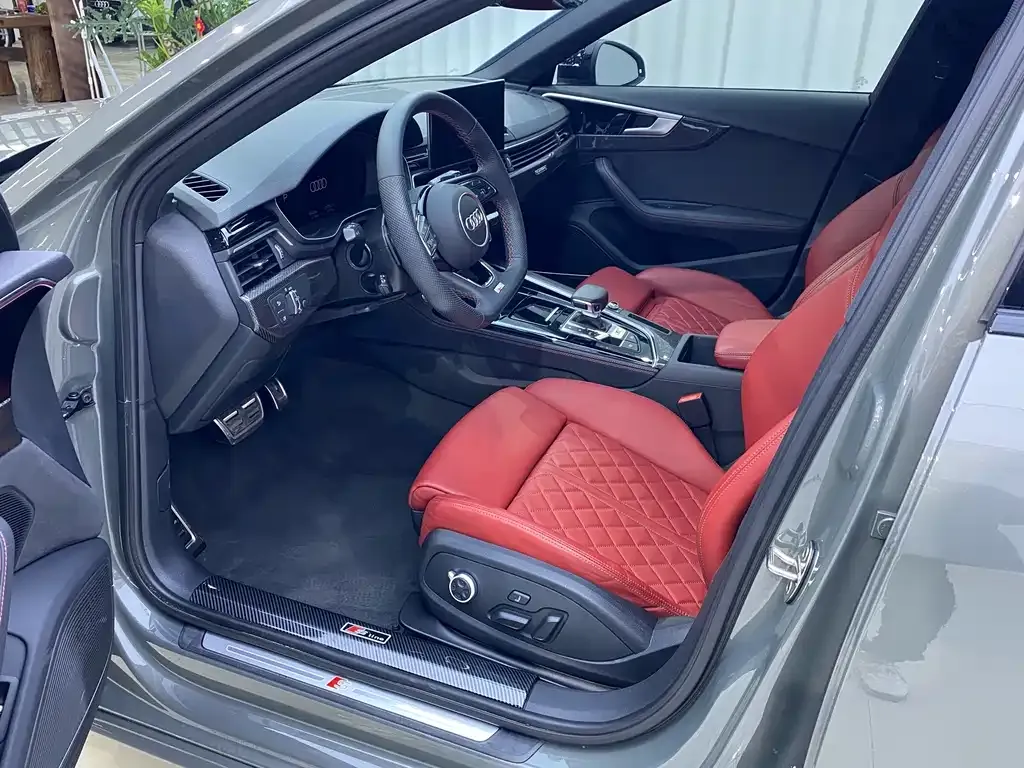 Audi S4 2023 из CN, фото 9