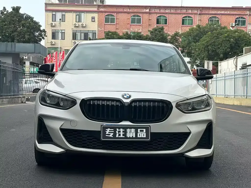 BMW 1 Series 2022 из CN, фото 2
