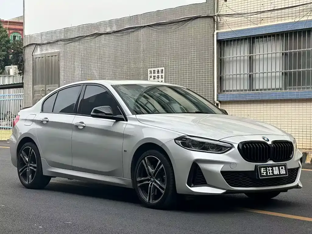 BMW 1 Series 2022 из CN, фото 3