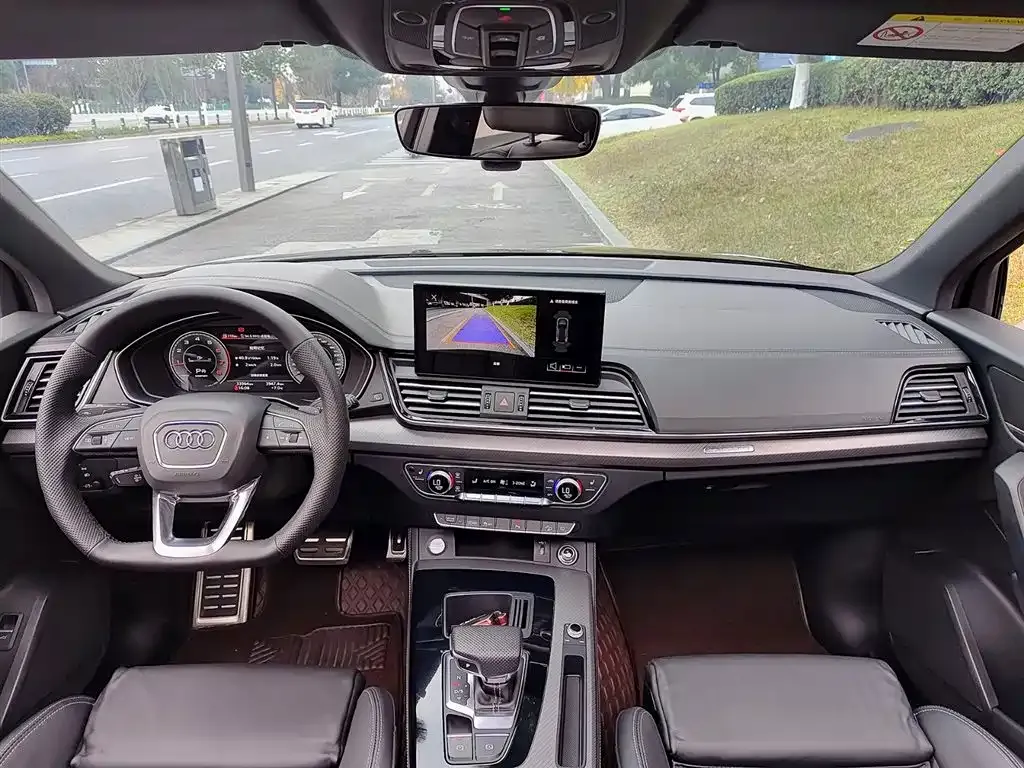 Audi Q5L 2024 из CN, фото 4