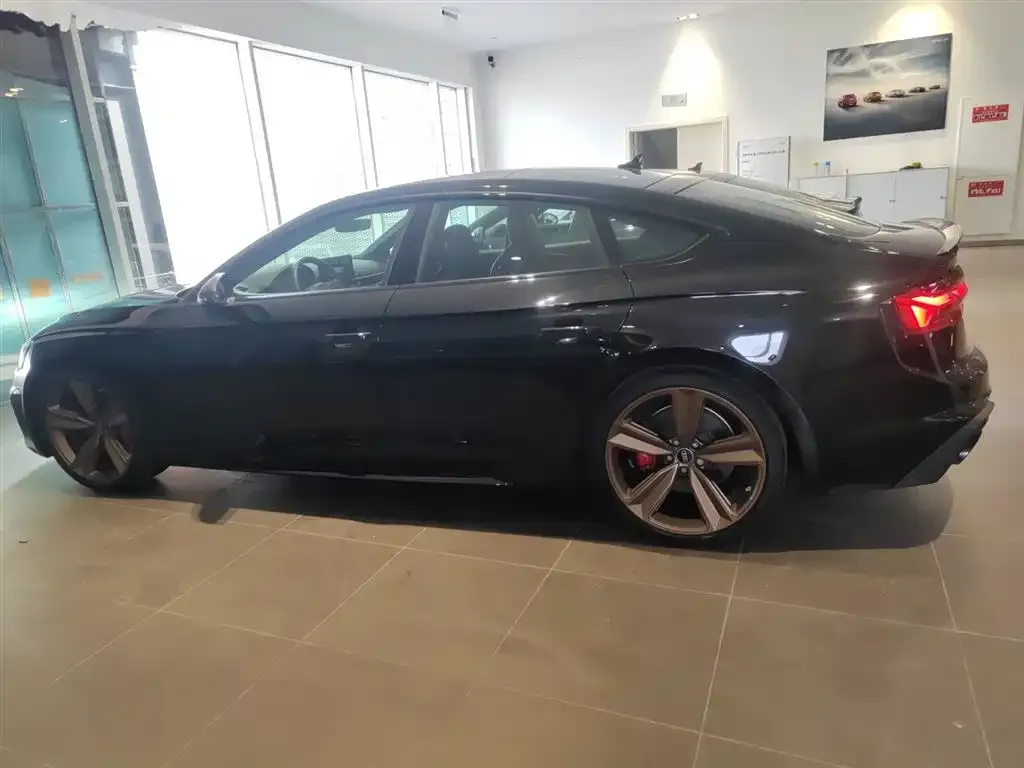 Audi RS 5 2024 из CN, фото 4