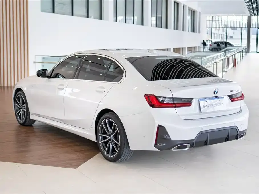 BMW 3 Series 2024 из CN, фото 4