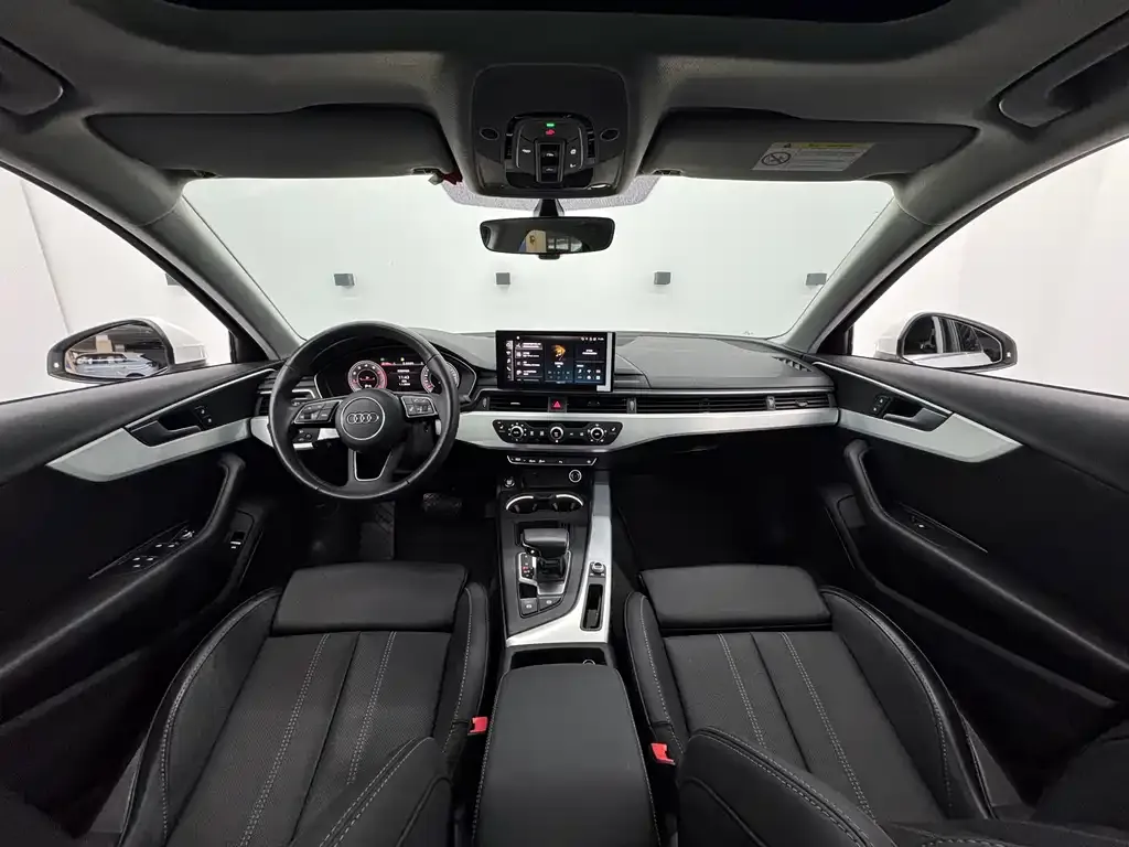 Audi A4L 2023 из CN, фото 9