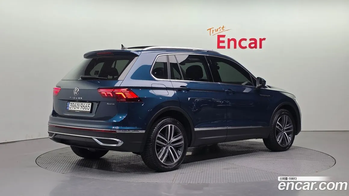 Volkswagen Tiguan — фото 6
