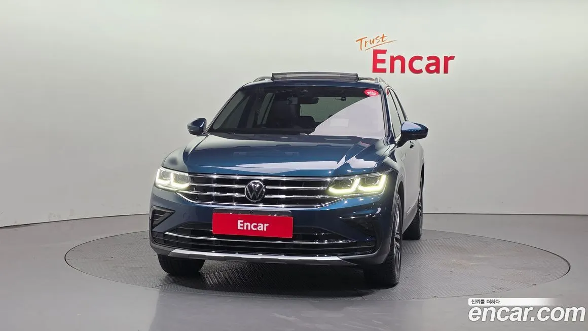 Volkswagen Tiguan — фото 10