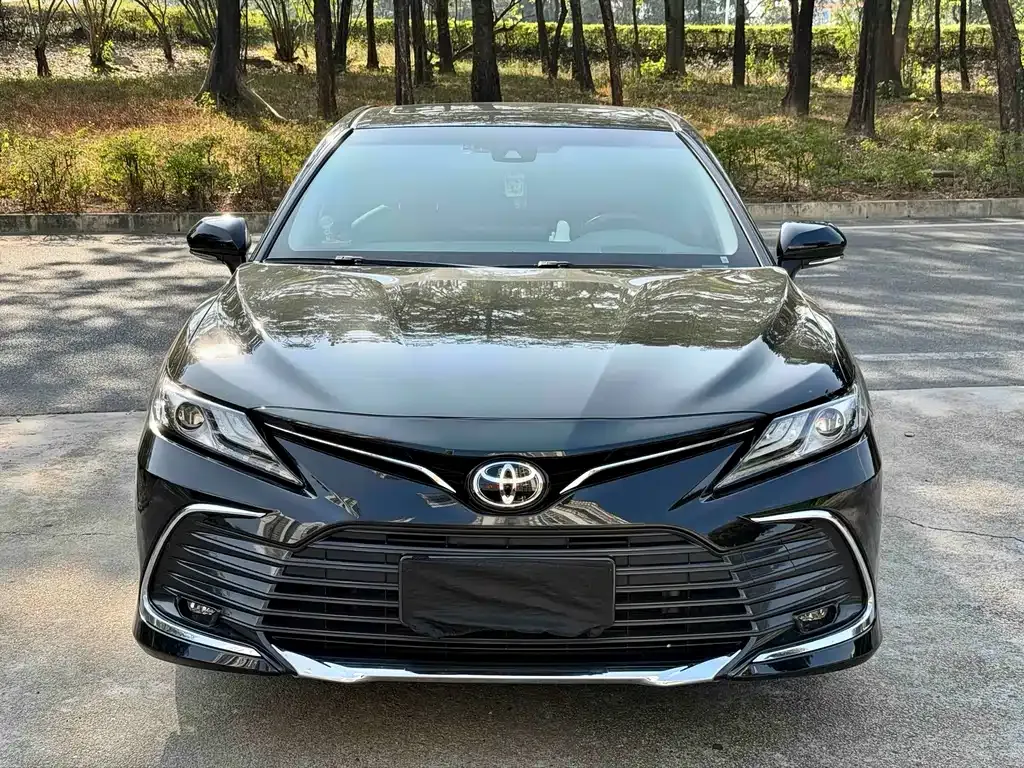 Toyota Camry 2023 из CN, фото 2