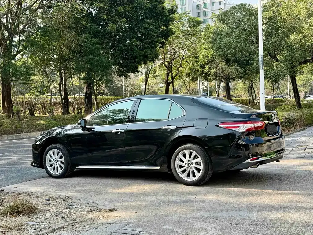 Toyota Camry 2023 из CN, фото 9