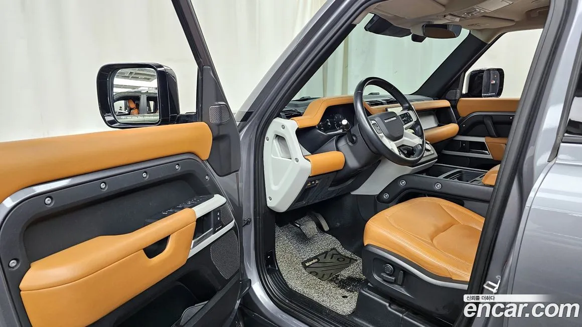 Land Rover Defender 2023 из KR, фото 10
