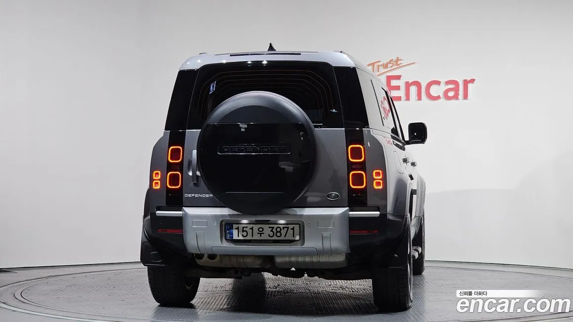 Land Rover Defender 2023 из KR, фото 4