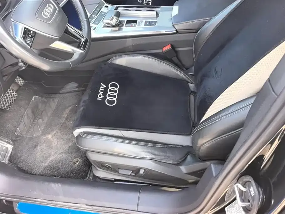 Audi A6L 2022 из CN, фото 8