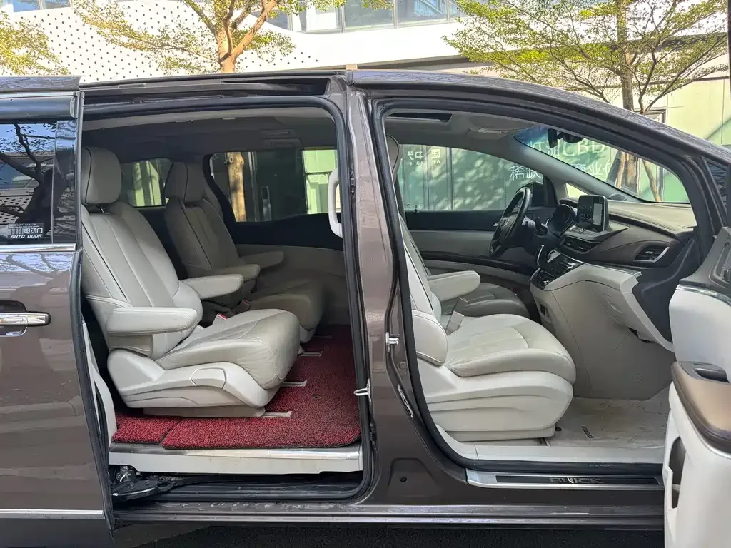 Buick GL8 2021 из CN, фото 5