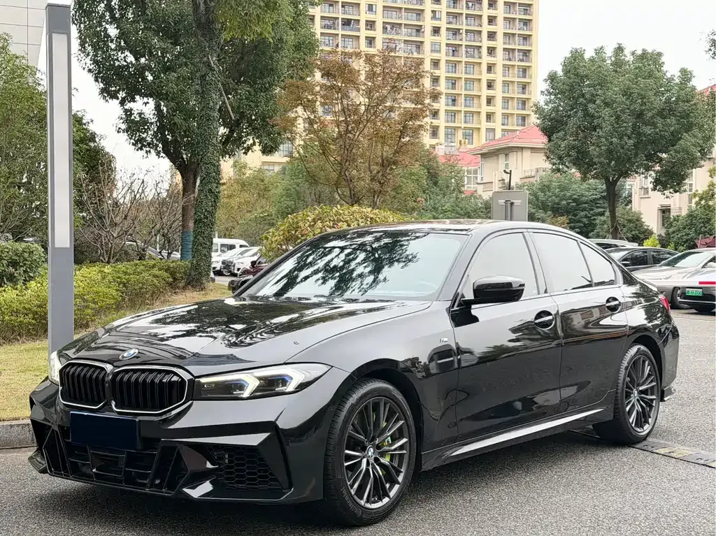 BMW 3 Series — фото 1