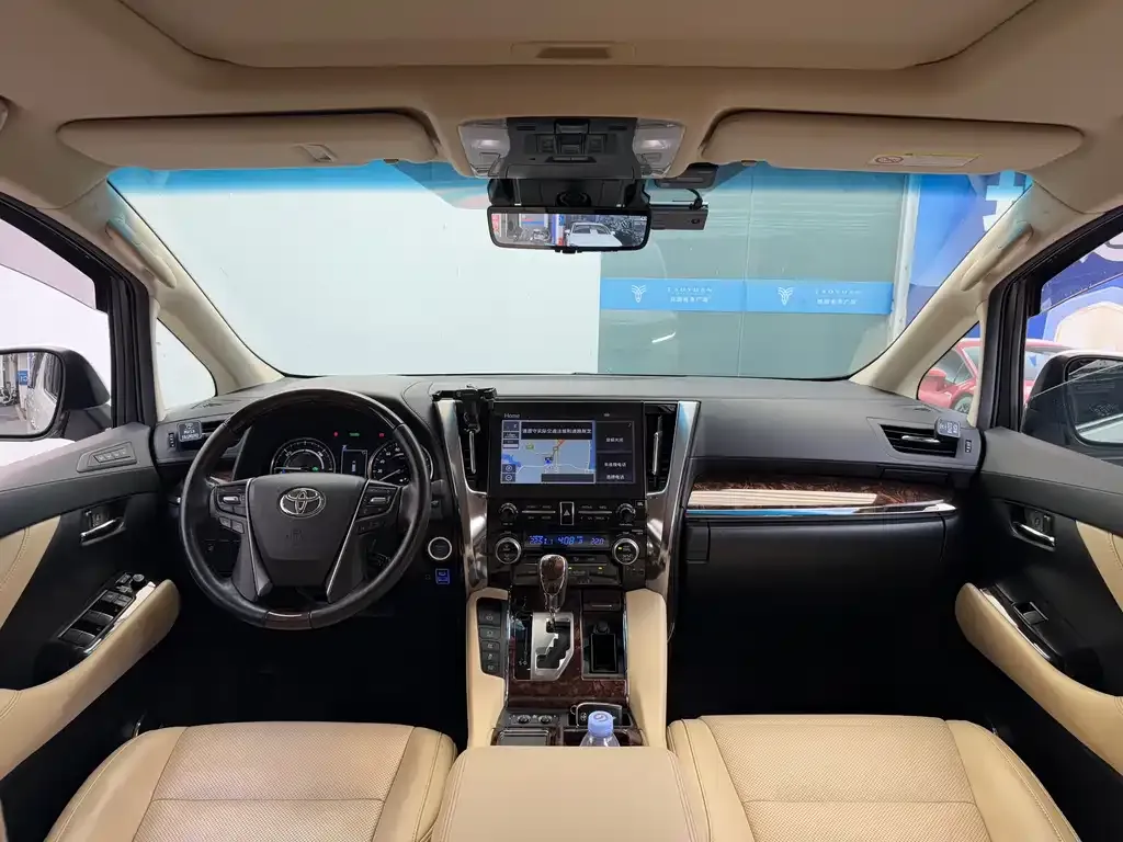 Toyota Alphard 2021 из CN, фото 9