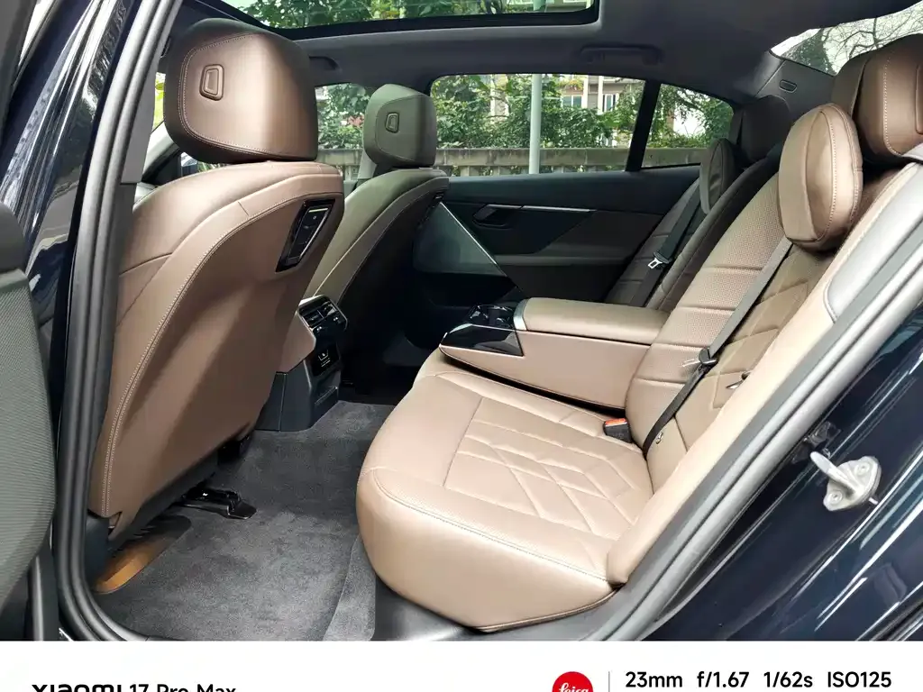 BMW i5 2024 из CN, фото 9