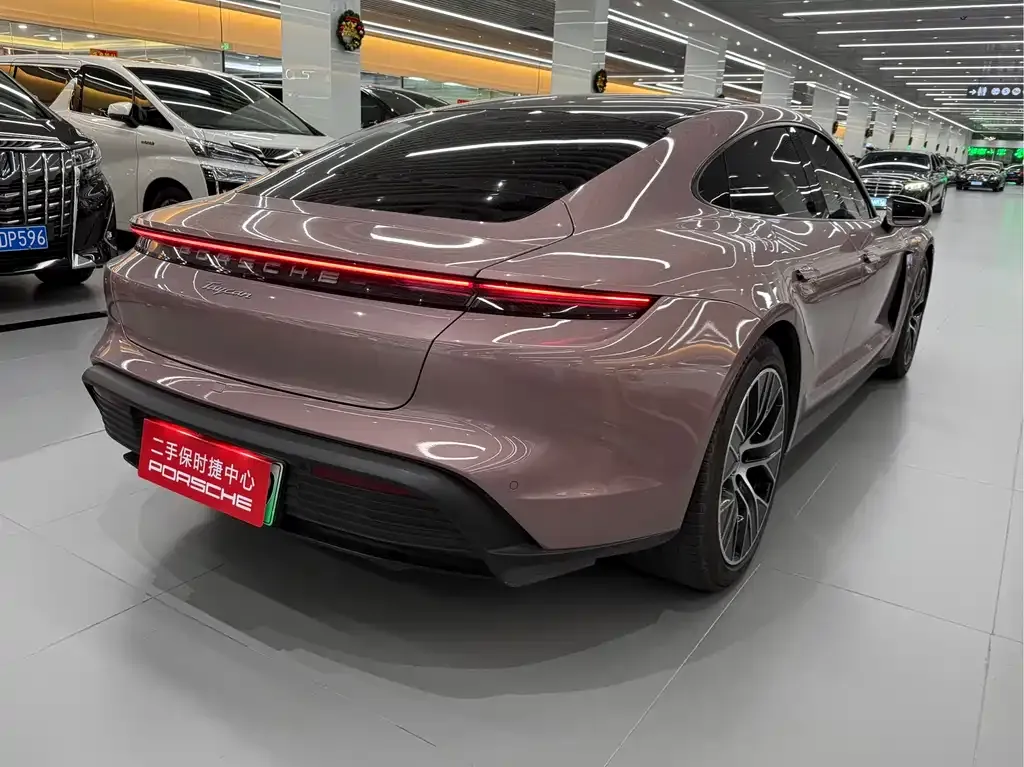 Porsche Taycan 2021 из CN, фото 3