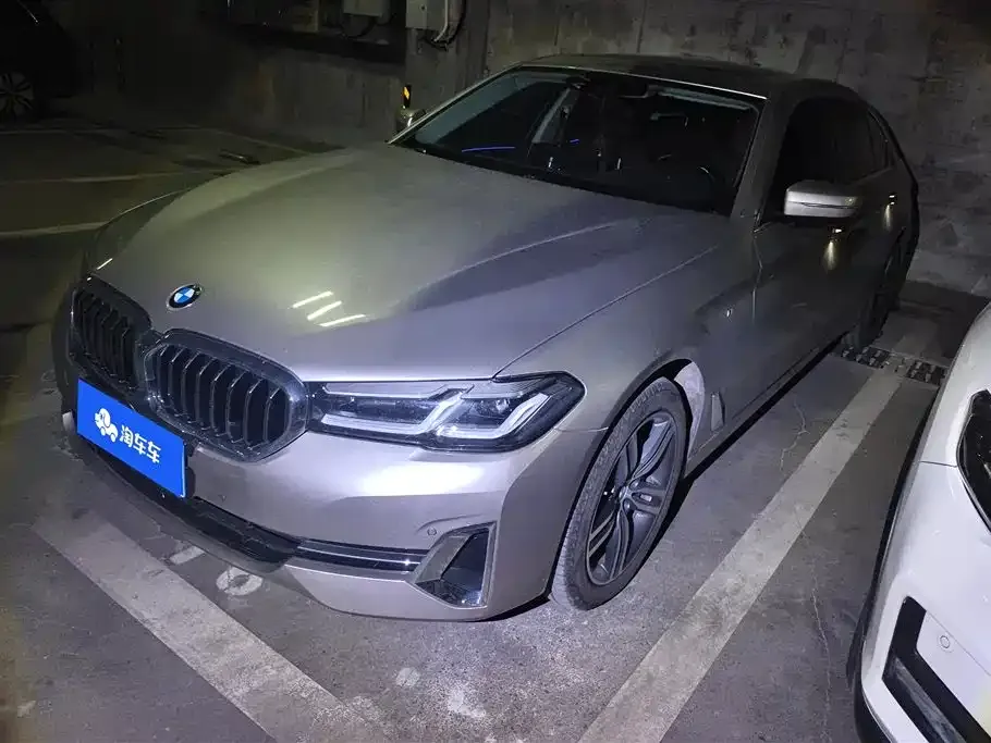 BMW 5 Series 2023 из CN, фото 1