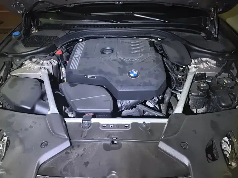 BMW 5 Series 2023 из CN, фото 5