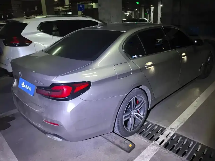 BMW 5 Series 2023 из CN, фото 3