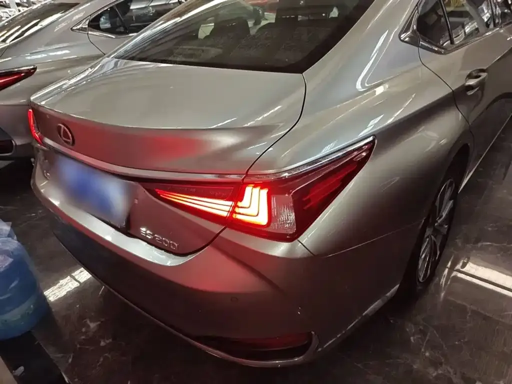 Lexus ES 2024 из CN, фото 5