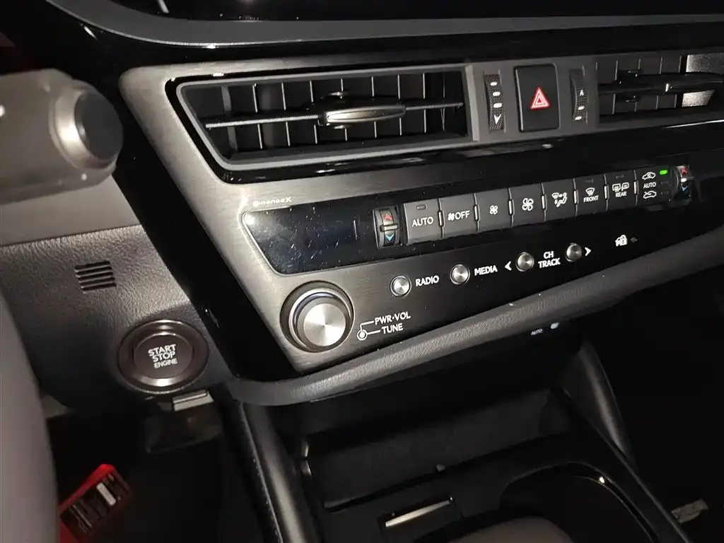 Lexus ES 2024 из CN, фото 3