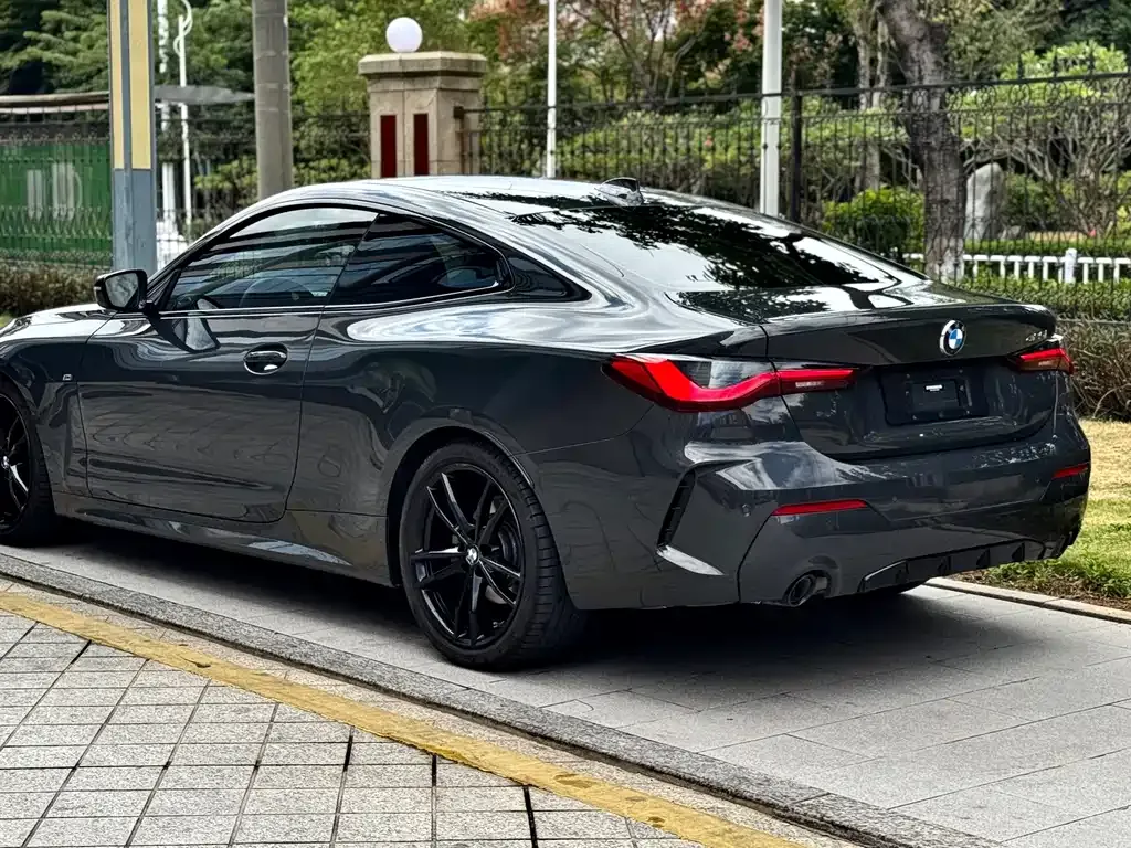BMW 4 Series 2023 из CN, фото 10