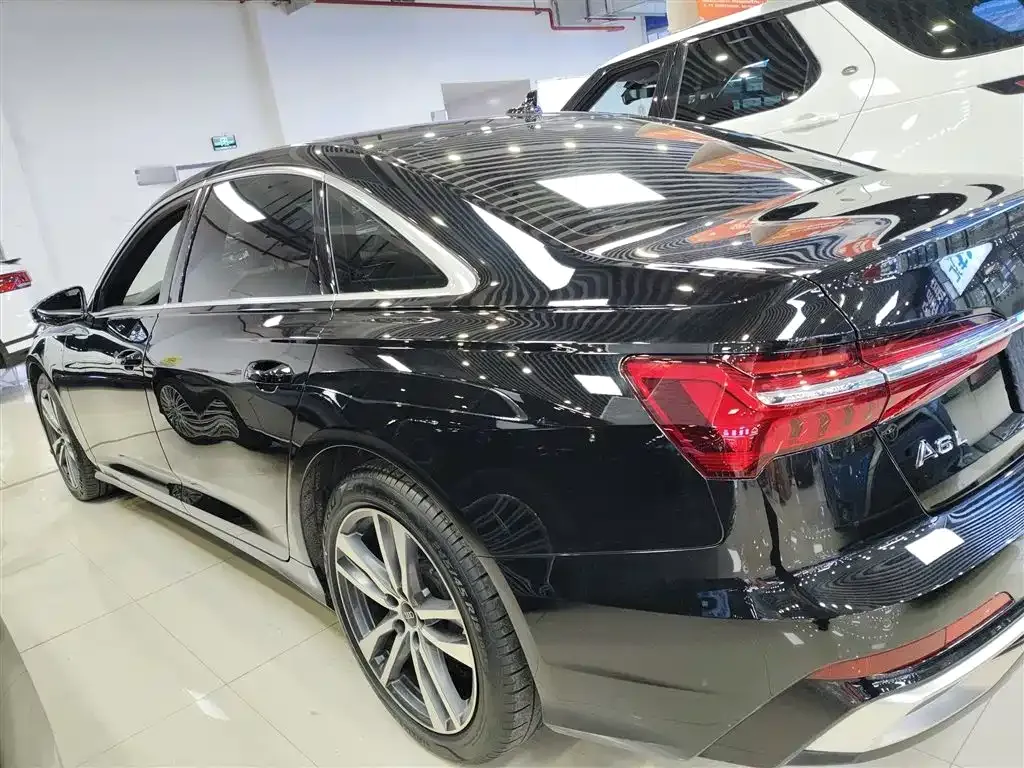 Audi A6L 2024 из CN, фото 8