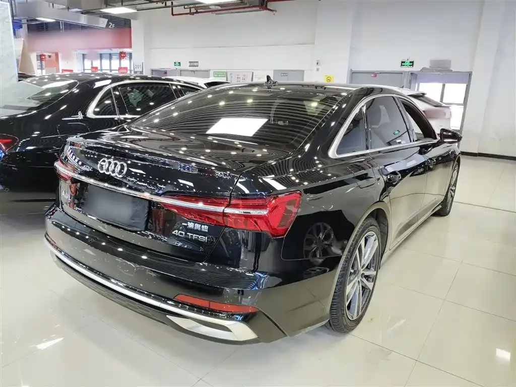 Audi A6L 2024 из CN, фото 7
