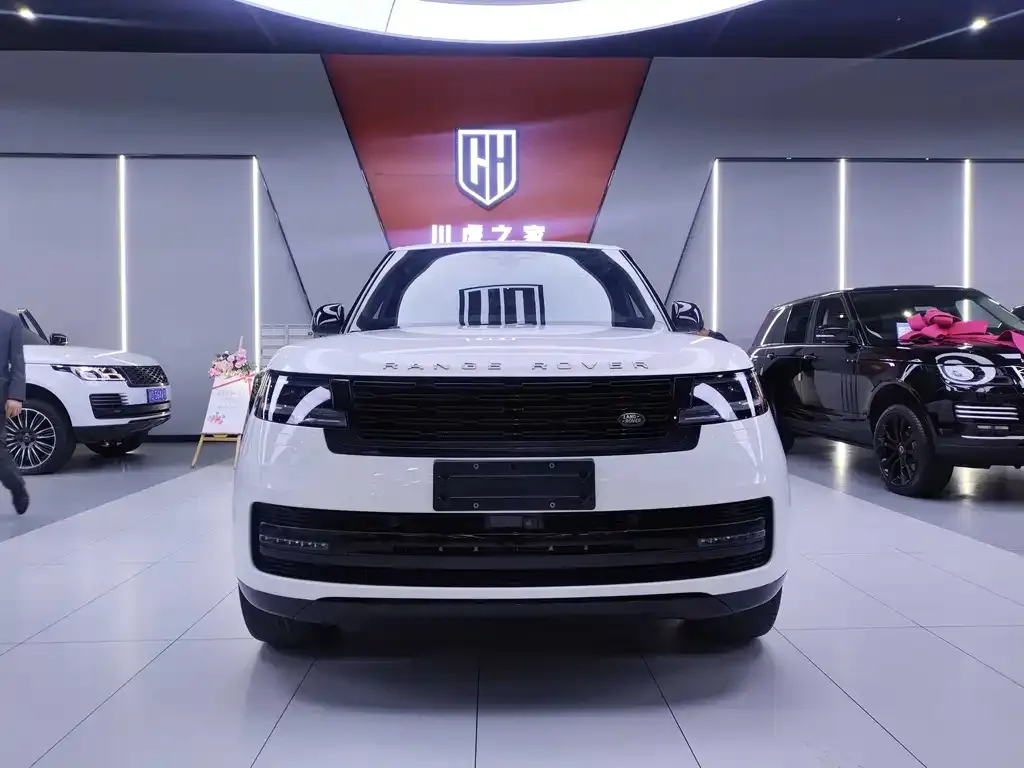 Land Rover Range Rover 2023 из CN, фото 2