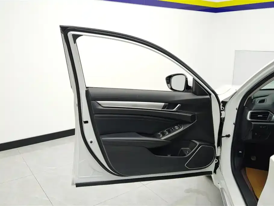 Honda Accord 2023 из CN, фото 7