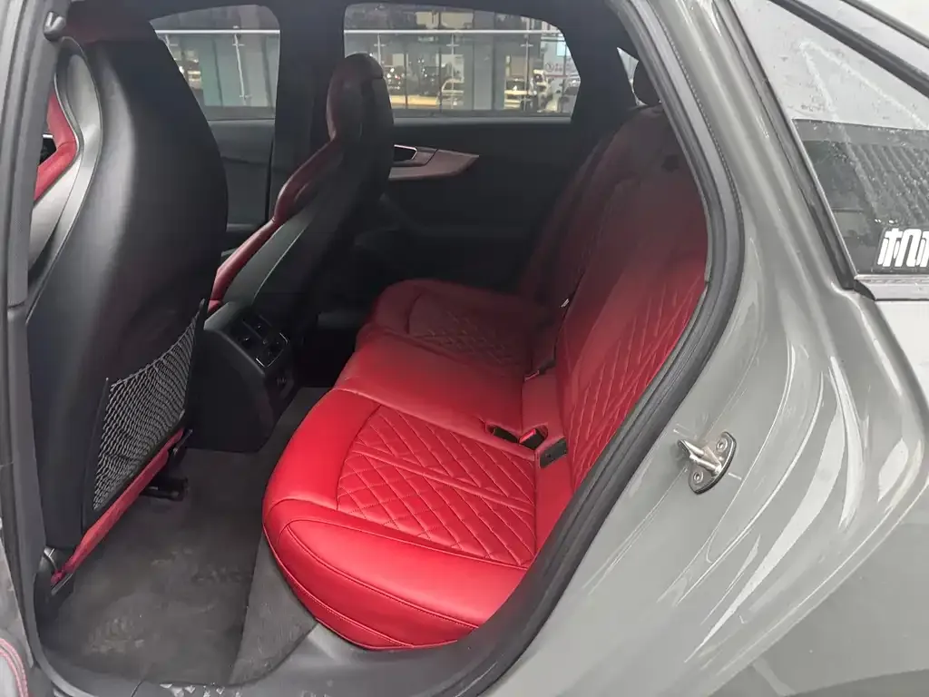 Audi S4 2023 из CN, фото 5