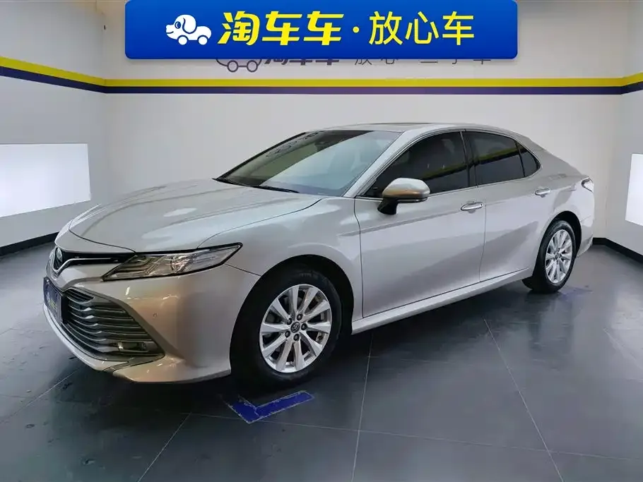 Toyota Camry 2021 из CN, фото 1