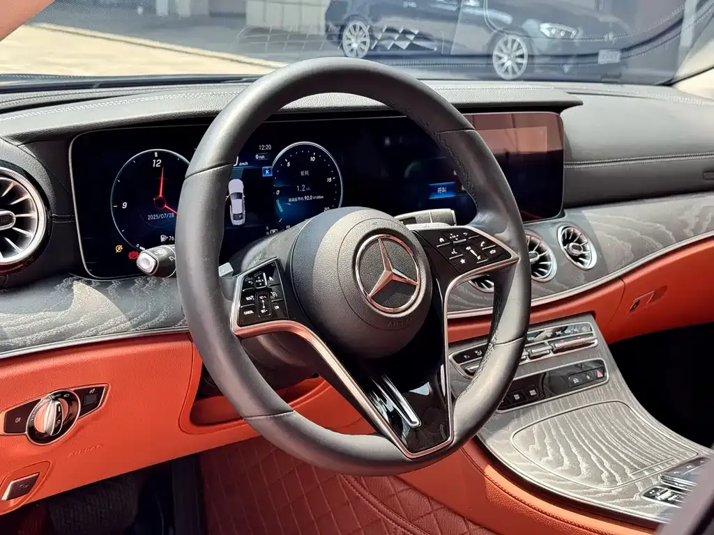 Mercedes-Benz CLS — фото 2
