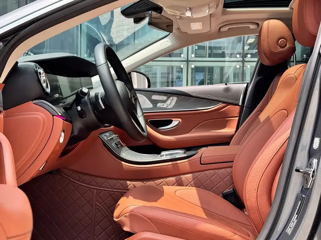 Mercedes-Benz CLS — фото 7