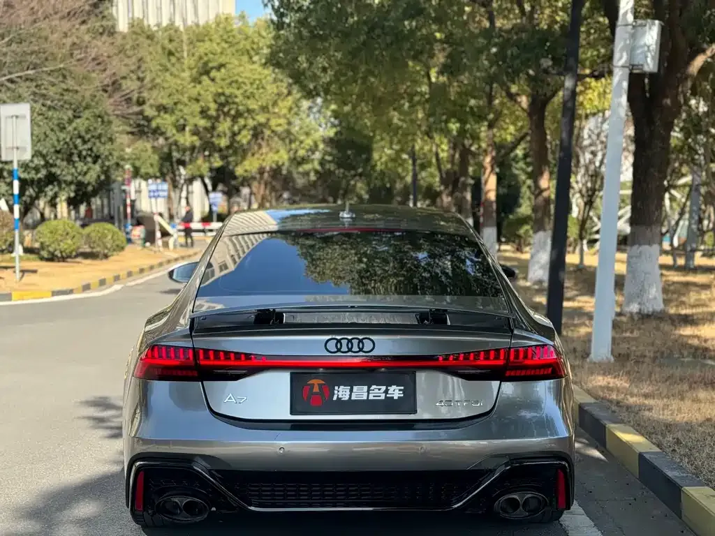 Audi A7 2021 из CN, фото 2