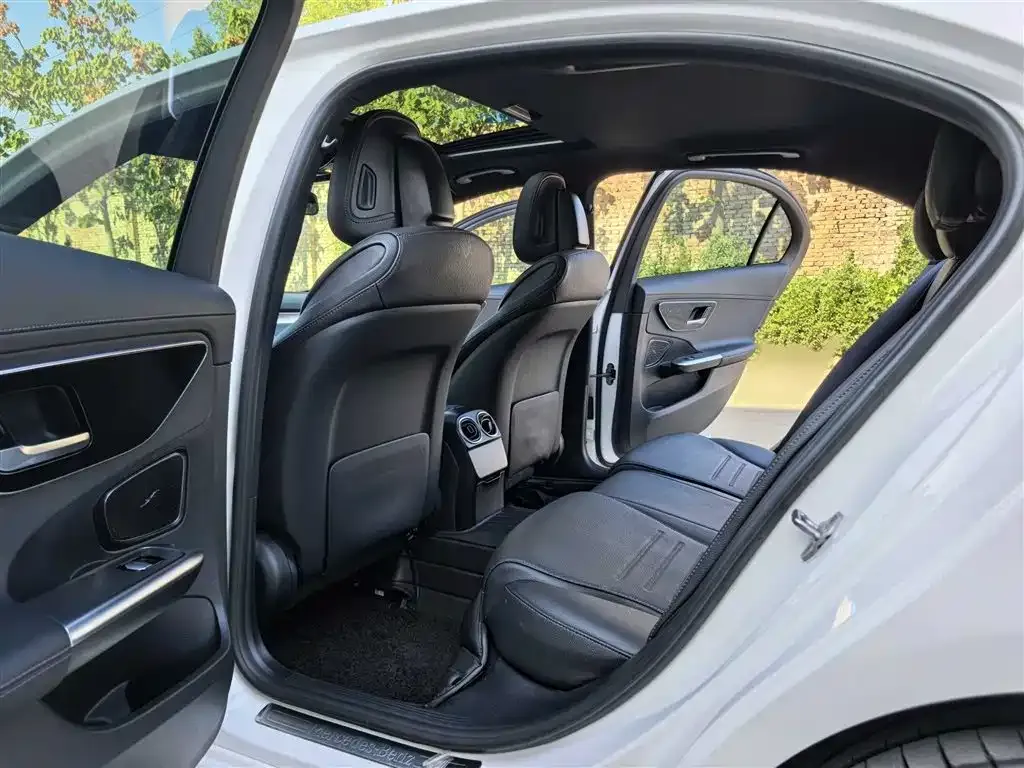Mercedes-Benz C-Class 2023 из CN, фото 8
