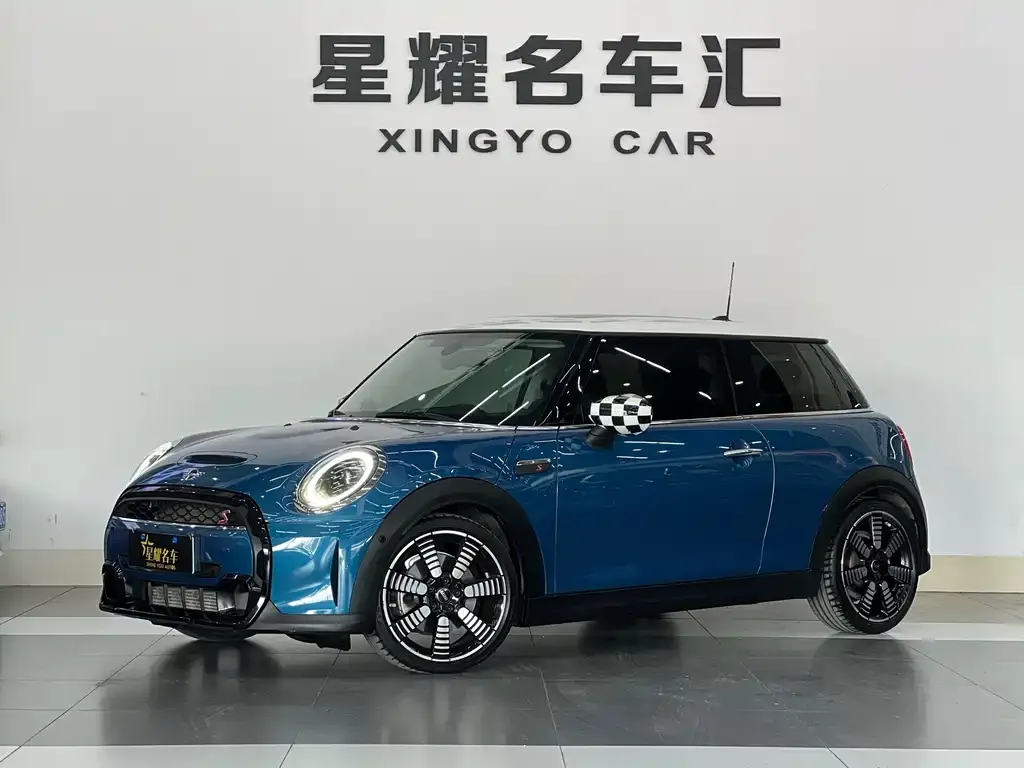 MINI Cooper (3-door) — фото 1