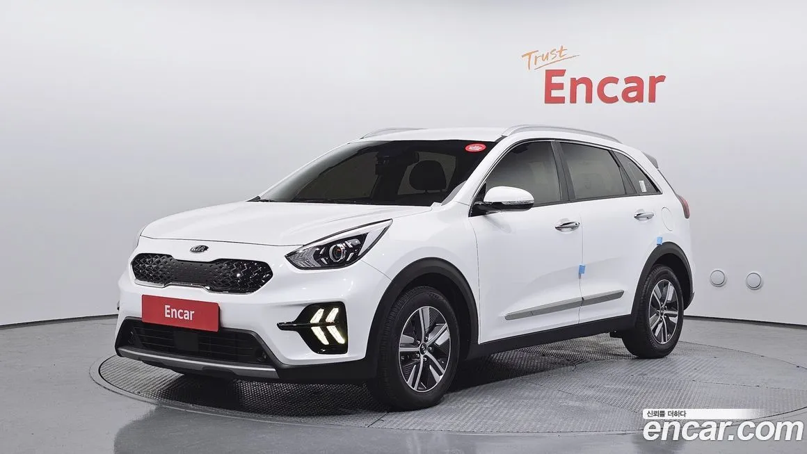 Kia Niro — фото 1