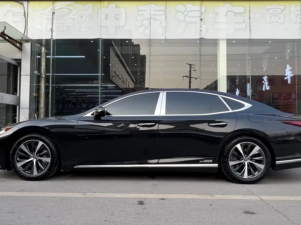 Lexus LS 2021 из CN, фото 7